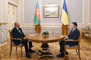 Началась встреча Президента Азербайджана Ильхама Алиева с Президентом Украины Володимиром Зеленским один на один
