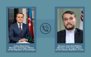 Azerbaijani, Iranian FMs hold telephone conversation