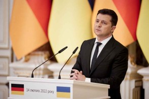 Zelensky gives Ukrainians, who left country, to return within 24 hours