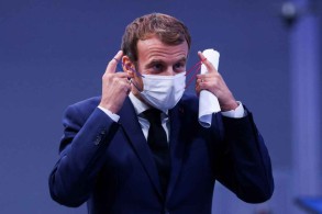 Poll shows slight decline in Macron’s chances in future elections