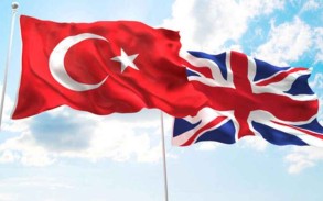 Türkiyə və Böyük Britaniyanın müdafiə nazirləri arasında telefon danışığı olub