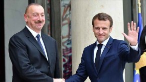 Macron calls Prezident Ilham Aliyev