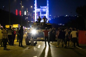 105 arrested in operations against FETÖ across Turkey