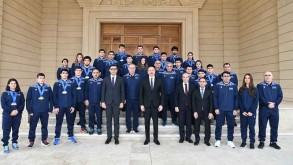 President Ilham Aliyev receives participants of 7th European Wrestling Championships