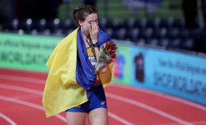 Ukrainian high jumper wins emotional gold