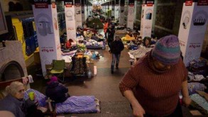 Kharkiv residents shelter in metro stations-PHOTO