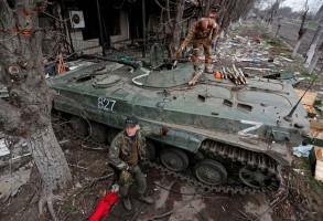 Some 1,000 Ukraine marines surrender in Mariupol, says Russia