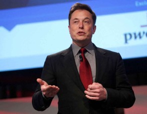 Elon Musk swoops on Twitter with $41 billion cash offer
