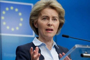 <strong>Урсула фон дер Ляйен призвала страны ЕС оперативно доставить оружие в Украину</strong>