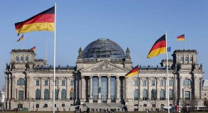 German government under increasing pressure over its stance on Ukraine