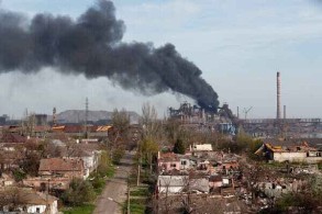 Twenty civilians leave besieged Azovstal steel plant