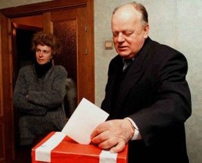 Ex-Belarus leader Shushkevich, the man who sacked Gorbachev, dies at 87