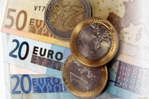 ЕС заморозил активы российских бизнесменов на сумму 10 млрд евро