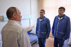 Putin visited wounded Russian soldiers