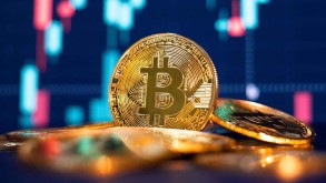 Bitcoin Drops 6.9% To Below $30,000; Ether Slips 7.5%