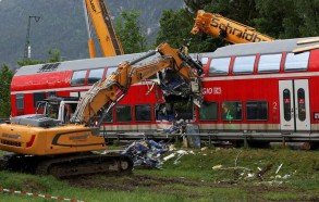 Three German railway employees under investigation after deadly crash