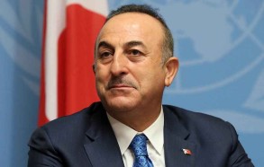 Чавушоглу: Турция готова провести у себя встречу Путина с Зеленским
