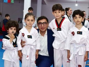Министр молодежи и спорта Фарид Гаибов посетил ряд городов и районов Азербайджана