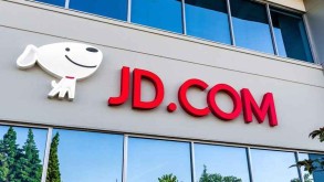 JD.com to issue shares worth $220 mln to Tencent for WeChat access