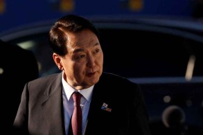 South Korea's Yoon suspends informal media briefings, citing COVID