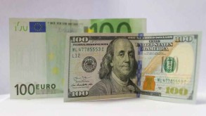 Dollar son 20 ildə ilk dəfə avro qarşısında bahalaşdı