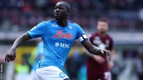 Kalidou Koulibaly: Chelsea sign Senegal defender from Napoli on four-year deal