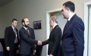 Ceyhun Bayramovla Mirzoyan arasında görüş başa çatdı