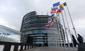 Европарламент пообещал Киеву всеобъемлющую помощь после войны