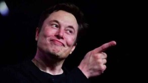 Маск продал акции Tesla почти на 7 млрд долларов