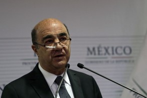 Mexican police arrest former attorney general
