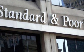 “S&P”: ABŞ və Aİ-nin yardımı Ukraynanın valyuta ehtiyatlarını stabilləşdirir