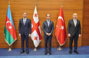 В Тбилиси состоялась встреча министров транспорта Турции, Грузии и Азербайджана