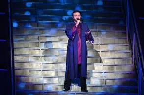 Сами Юсуф спел «Sarı gəlin» в рамках шоу, поставленного режиссером «Евровидения»