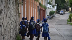 Haiti pushes back school year start